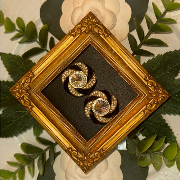 VTG Black Enamel and Crystal Swirl Earrings - Picture 2 of 16